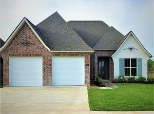723 Lionel Ln, Lake Charles, LA 70605