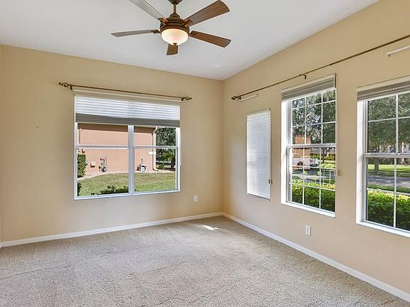 5th image of 226 Crepe Myrtle Dr