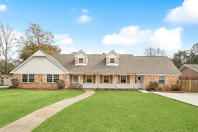 Building Photo - 110 N Dabney Dr