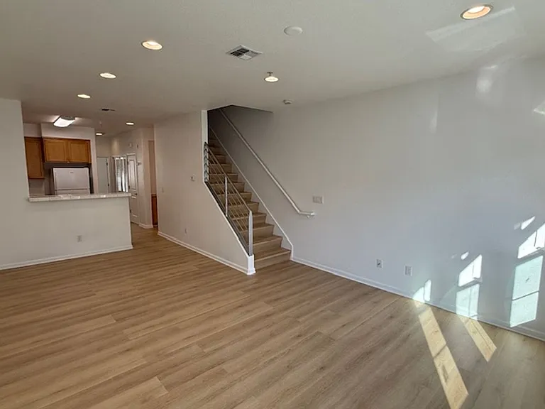1419 Nevin Plz — Photo 1