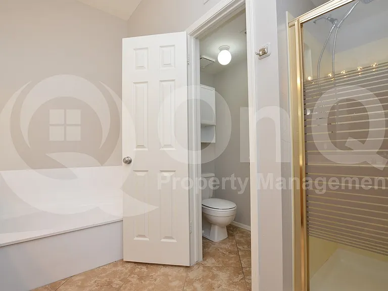2808 E Nora St — Photo 22