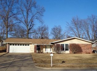 9153 Garber Rd, Saint Louis, MO 63126