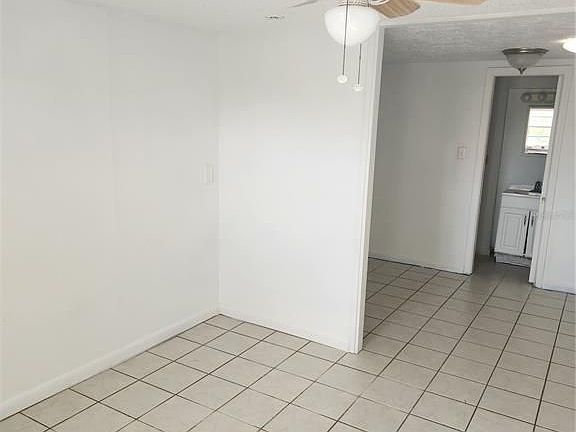 2nd image of 2021 Pennsylvania Ave Unit 4