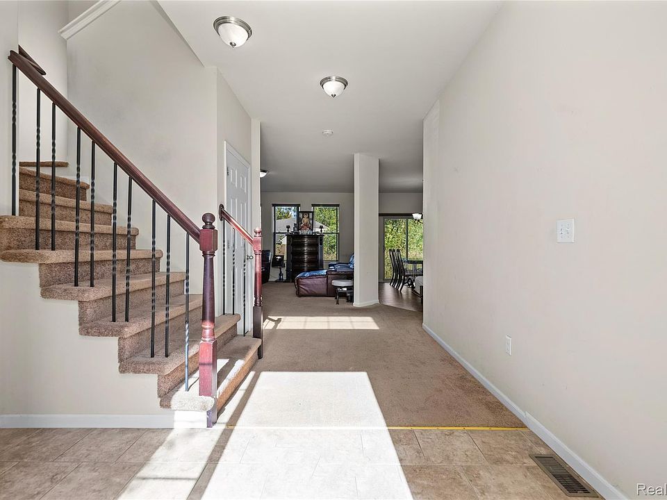 30125 Trailwood Dr, photo 4