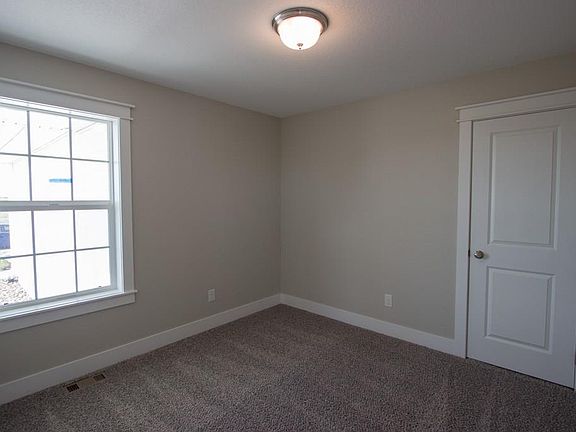 2nd image of 717 Mallard Pointe Dr NW
