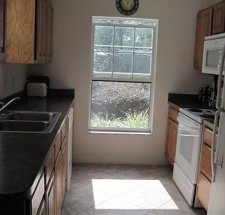 4th image of 25401 Darnoch St