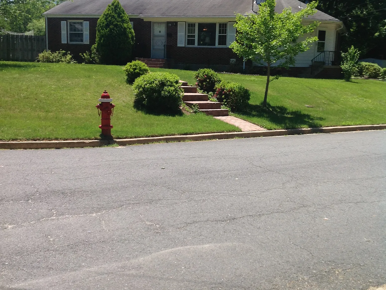 621 Blackstone Ter NW — Photo 3