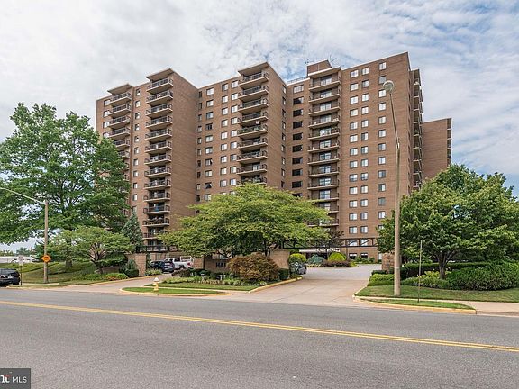2nd image of 200 N Pickett St APT 712