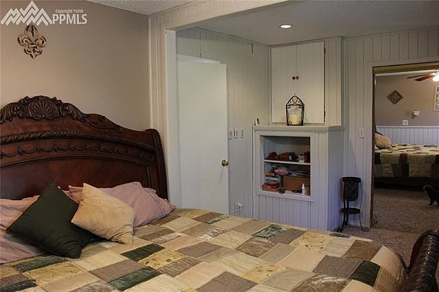 2nd image of 822 Cardinal St