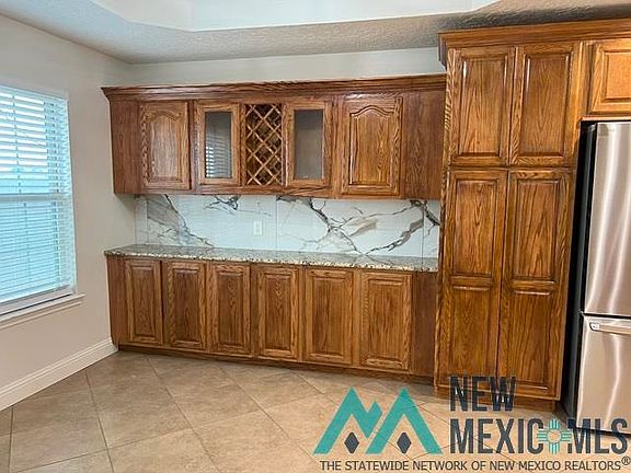 3rd image of 2220 Boxwood Cir