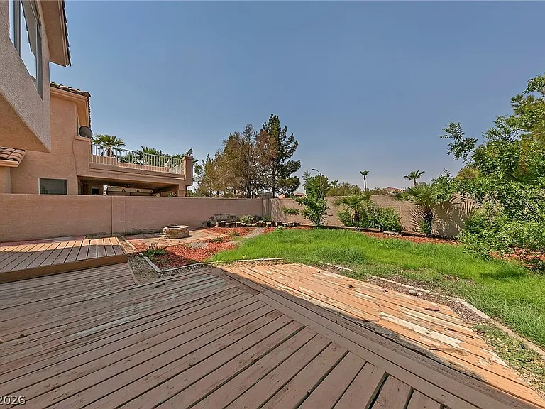 9387 Chateau Street Jean Dr — Photo 37