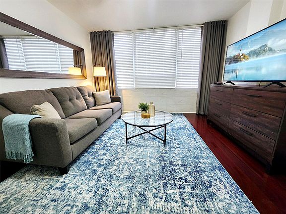 2nd image of 1800 Lavaca St APT 102