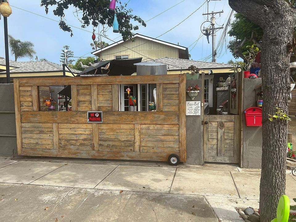 2nd image of 224 El Portal St #3