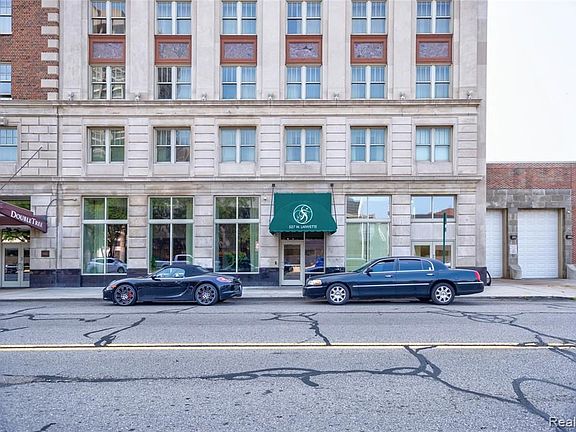 2nd image of 525 W Lafayette Blvd #49-20B