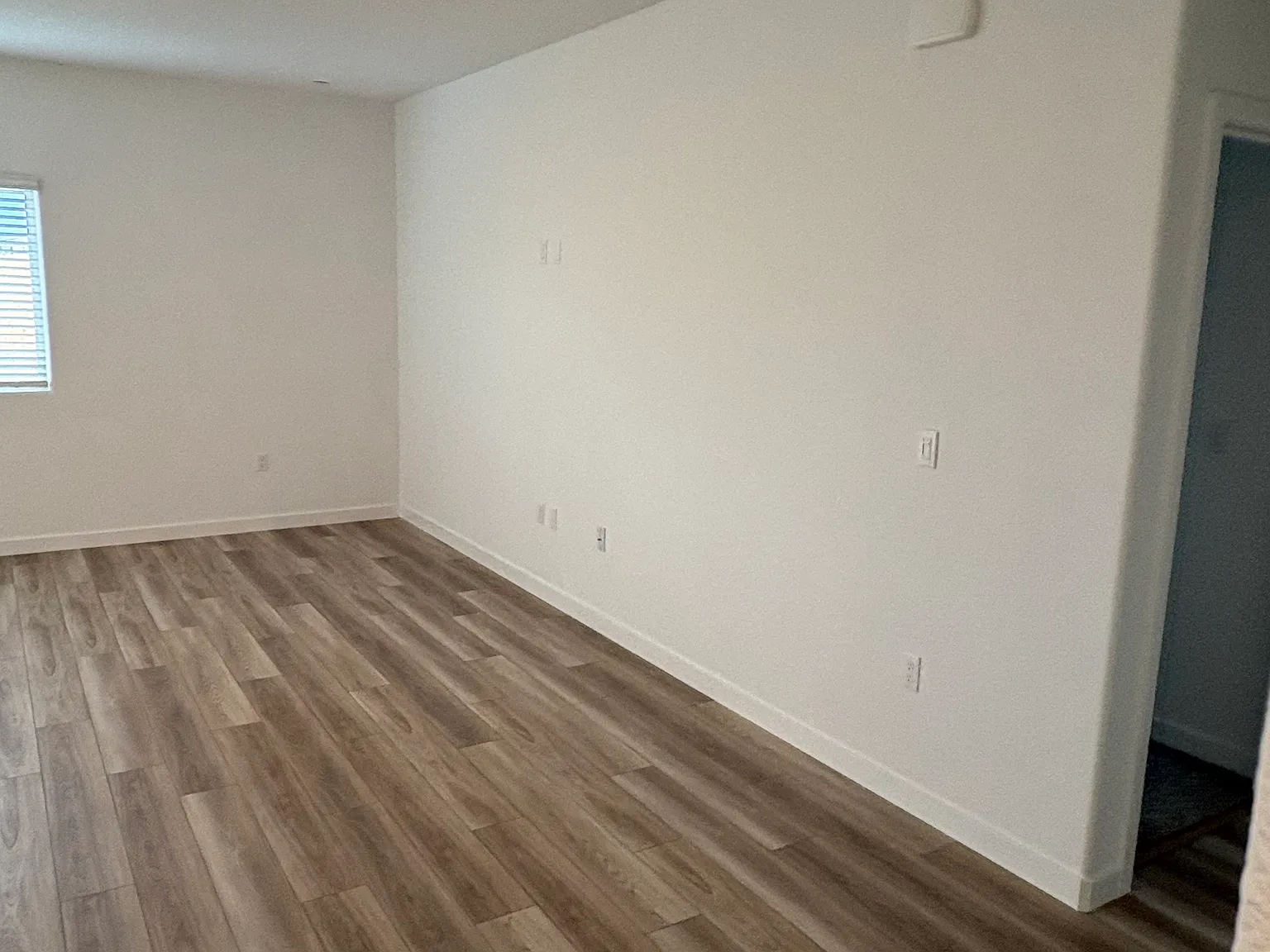 4 bed, 1832 sqft, $2,850 — Photo 3