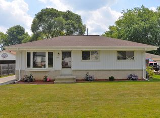 2843 Sunrise Rd, Racine, WI 53402