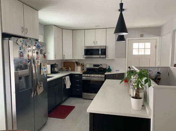 2533 Towner Blvd, Ann Arbor, MI 48104