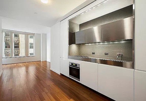 3rd image of 15 William St APT 38G