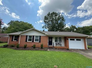 367 College Park Ct NW, Huntsville, AL 35805