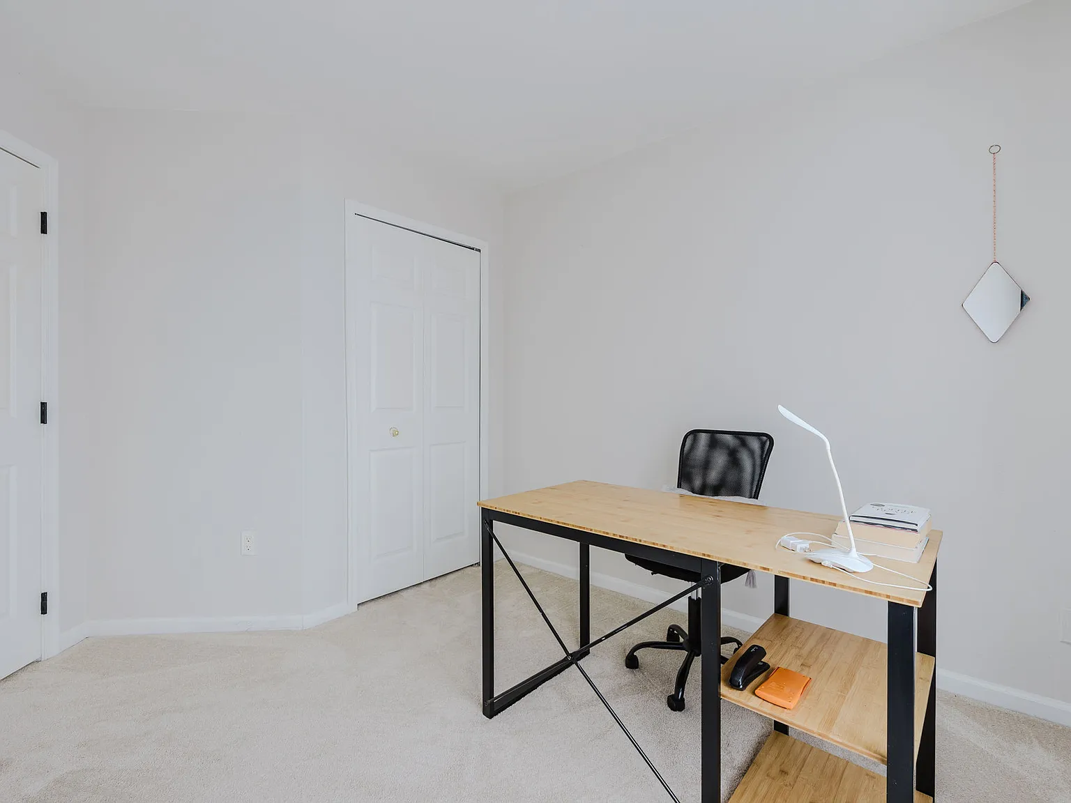 4 bed, 3.5 bath, 1972 sqft, $4,500 — Photo 4