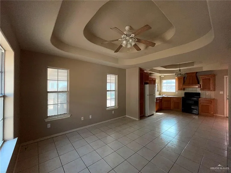 805 W Bronze Dr #4 — Photo 7
