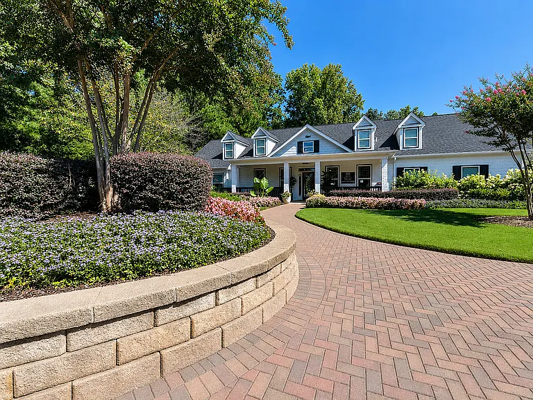 Avana Acworth — Photo 52