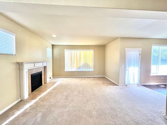 5th image of 3904 Rossberg St SE