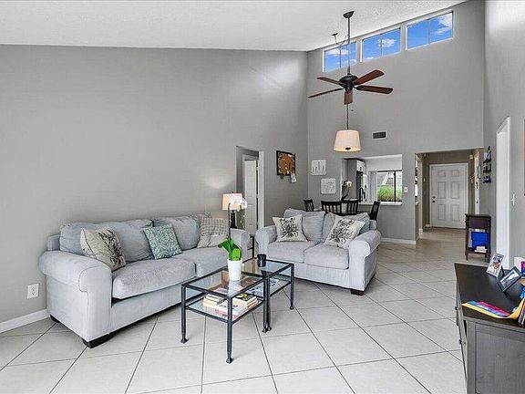 4th image of 12875 Spinnaker Ln