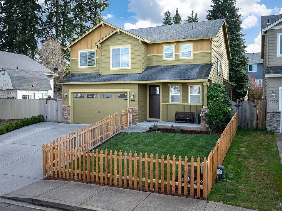 1st image of 2529 NE 96th St