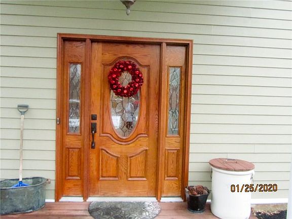 3rd image of 120 E Main St