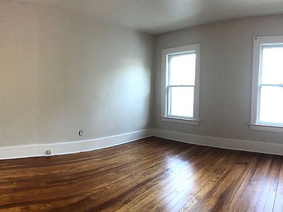 fremont-upstairs bedroom
