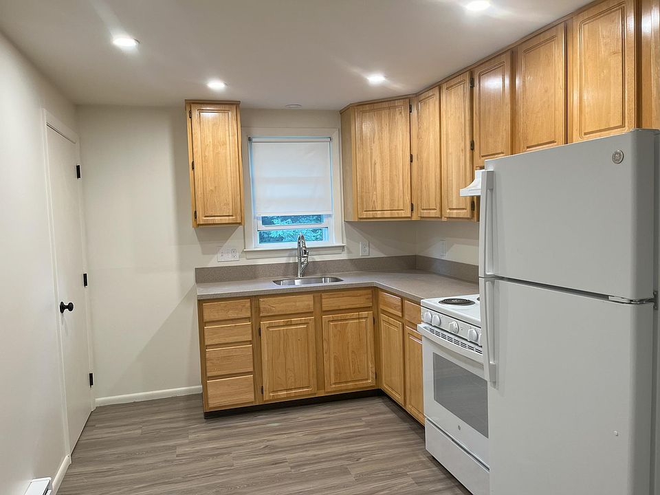 1st image of 1 Lothrop St #6