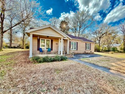 108 Lamar St, Crystal Springs, MS, 39059