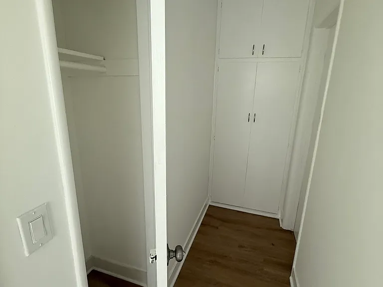 20527 W Vanowen St — Photo 13