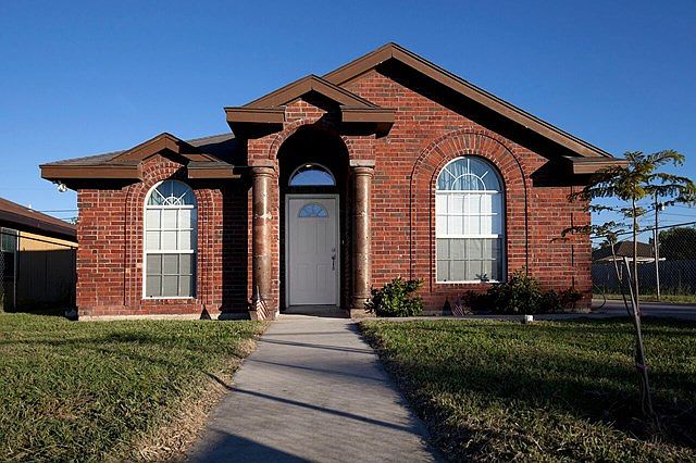 1st image of 6901 S Blanca Ln