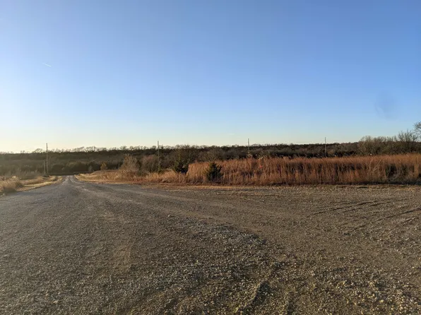Deer Trail Rd, Udall, KS 67146