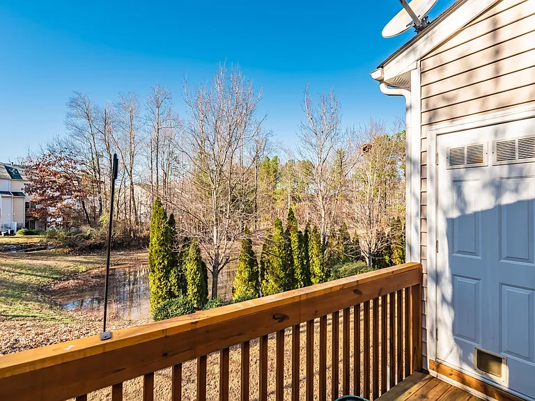 8007 Goldenrain Way — Photo 15