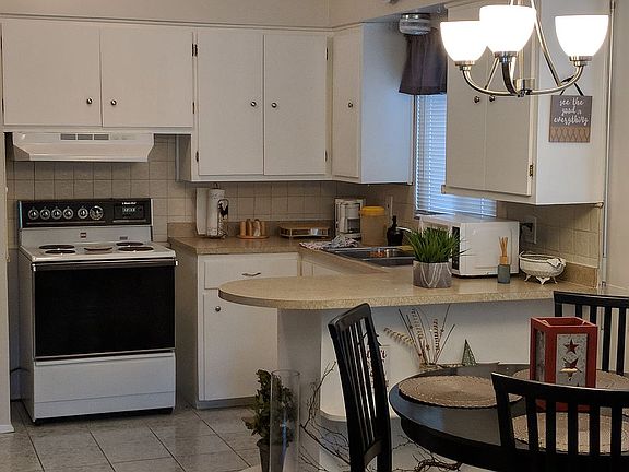 2nd image of 6022 Lafayette St