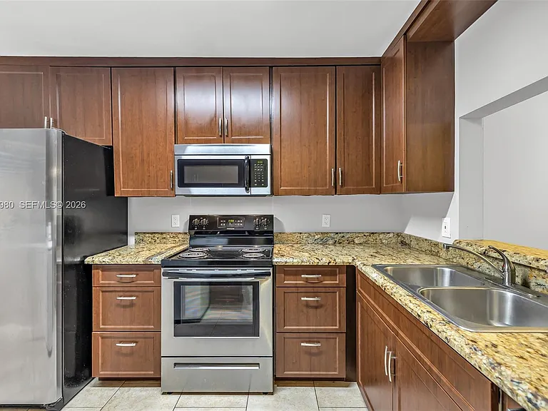 3014 SW 21st Ter #352C — Photo 8