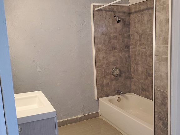 4th image of 875 E 130th St #1