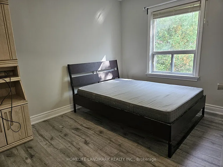 21 Highland Park Blvd — Photo 8