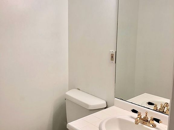 4th image of 11815 93rd Ln NE APT 202