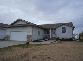 1440 Sterling Ct, West Fargo, ND 58078
