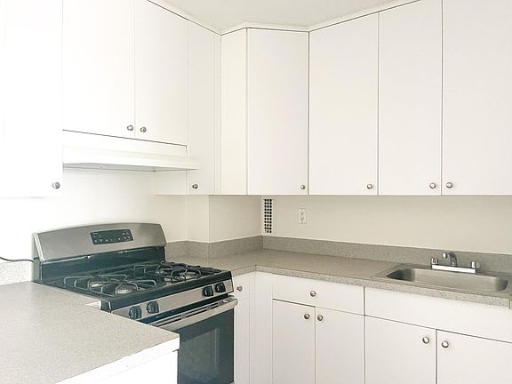 2nd image of 42 E Sidney Ave #9P