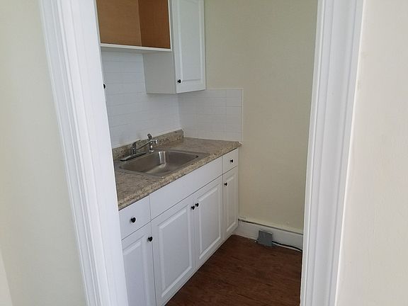 4th image of 802 N Federal Hwy APT 2