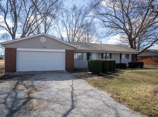 509 W College Corner Rd, Centerville, IN 47330