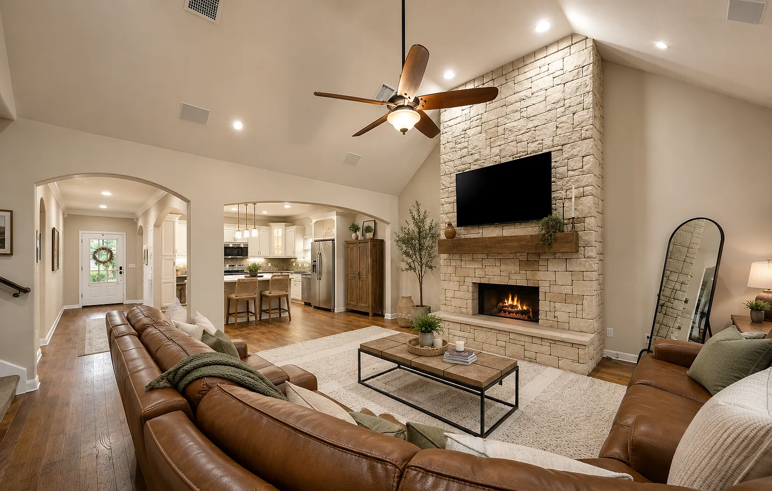 4 bed, 2447 sqft, $2,500 — Photo 2