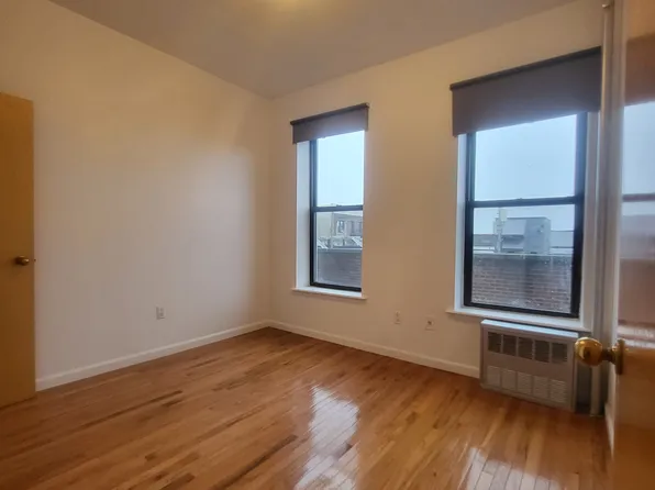 1608 Amsterdam Avenue image 1 of 4