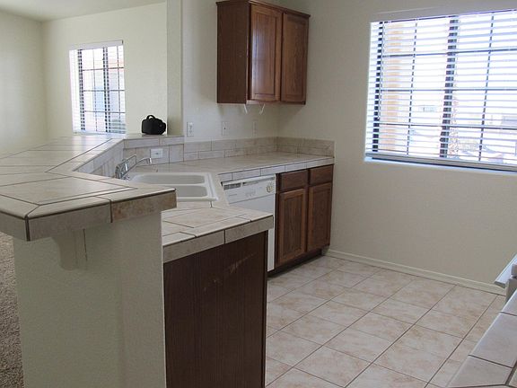 2nd image of 498 Monaco Ln #102