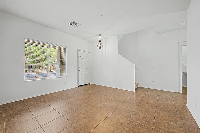 14165 W Crocus Dr — Photo 11